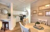 537 Bay - Photo 11