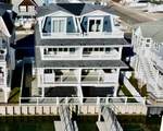 2425 Harbor Ave - Photo 2