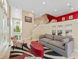223 Washington - Photo 10