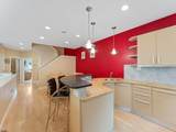 223 Washington - Photo 14