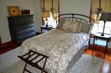 105 Thompson - Photo 16