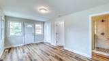 1009 Massachusetts - Photo 18