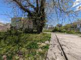 715 Michigan - Photo 12