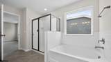 453 Bellevue - Photo 16