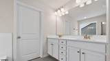 453 Bellevue - Photo 23