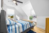 300 Huntington - Photo 16