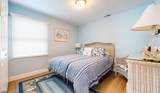 930 Bay - Photo 22