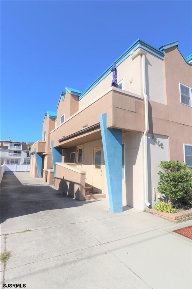 9605 Ventnor Ave - Photo 1