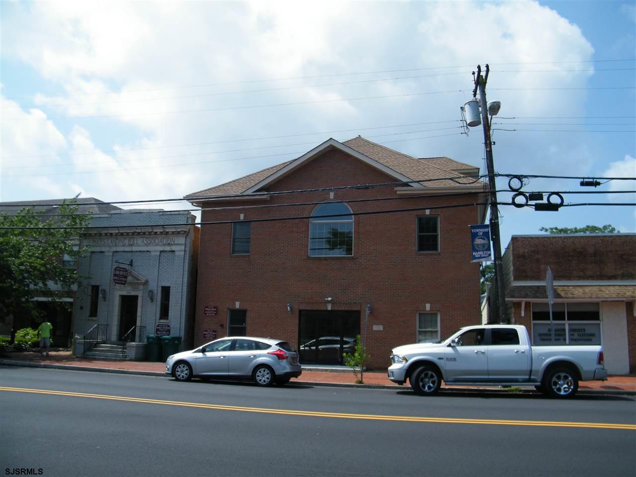 5918 Main - Photo 1