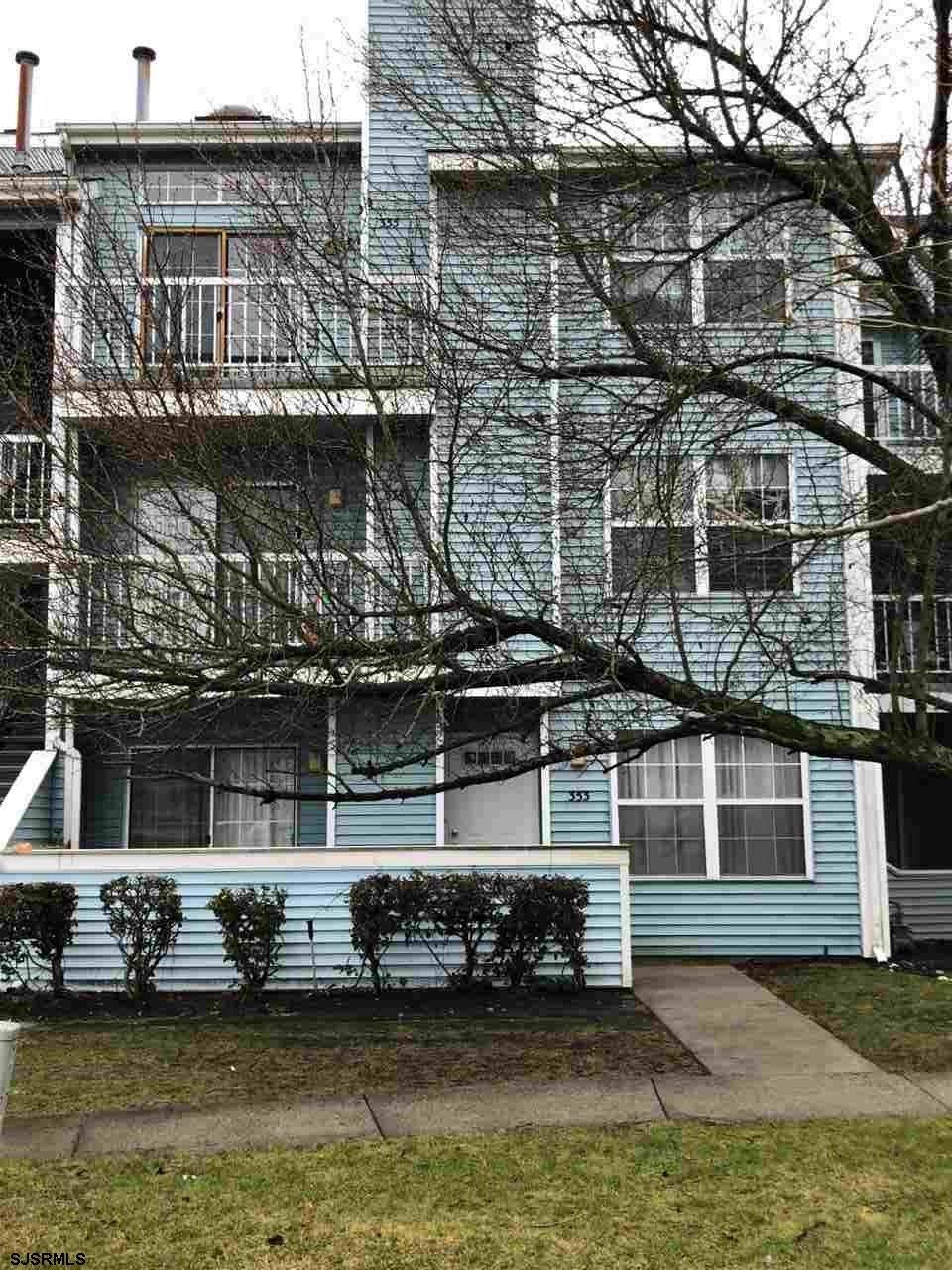 353 Heathercroft - Photo 1