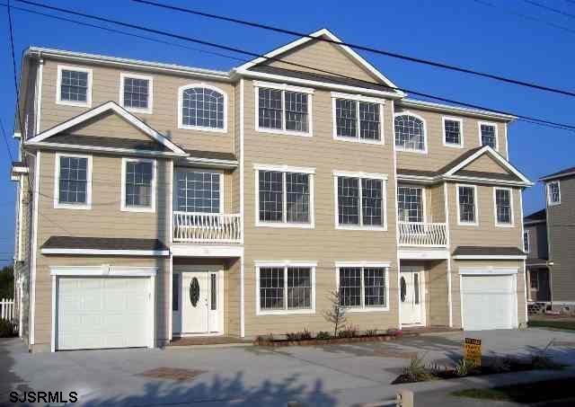 204 Roosevelt - Photo 1