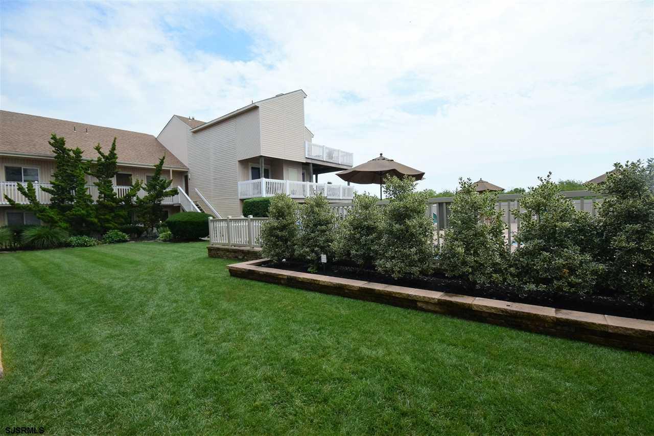 323 44th Street - Photo 1