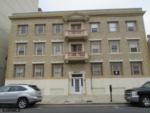 3809 Ventnor - Photo 1