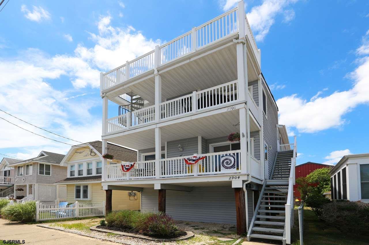 2904 Asbury Ave - Photo 1