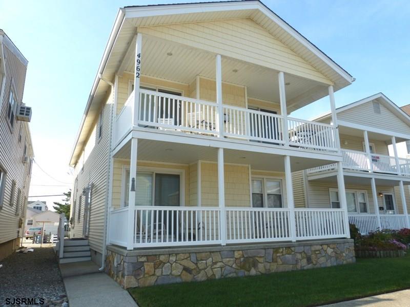 4962 Asbury - Photo 1
