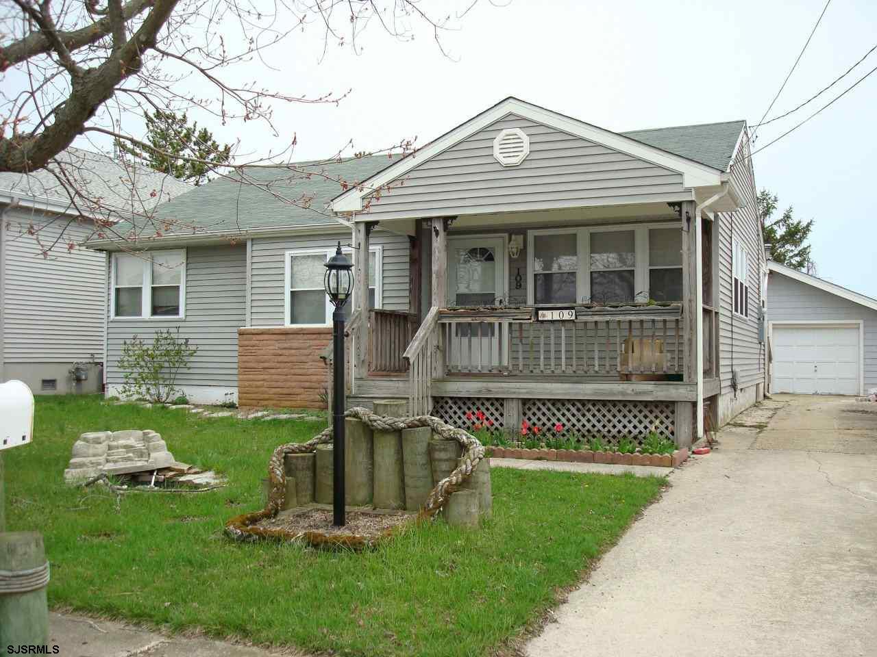 109 Washington - Photo 1