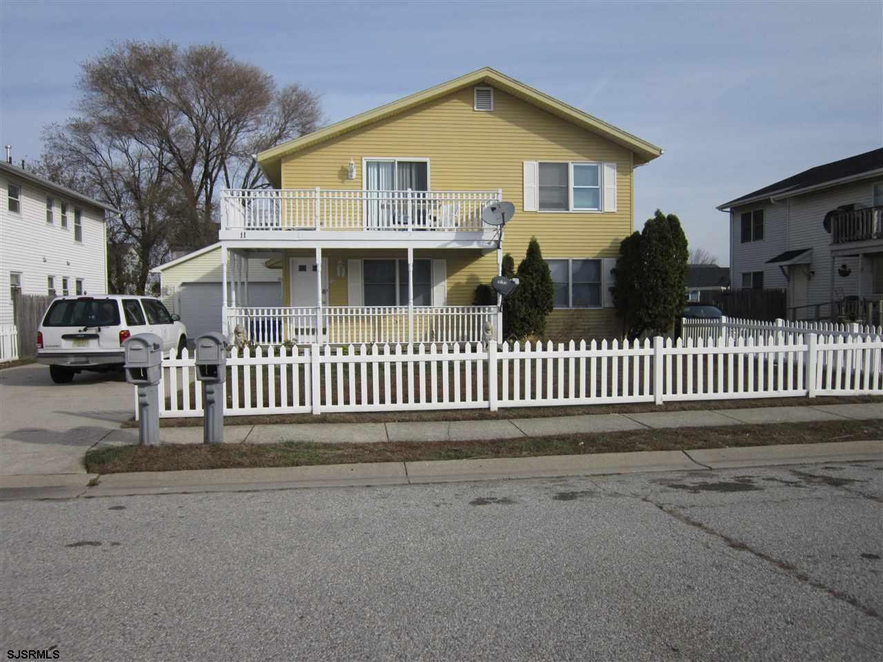 11 Lighthouse B - Photo 1