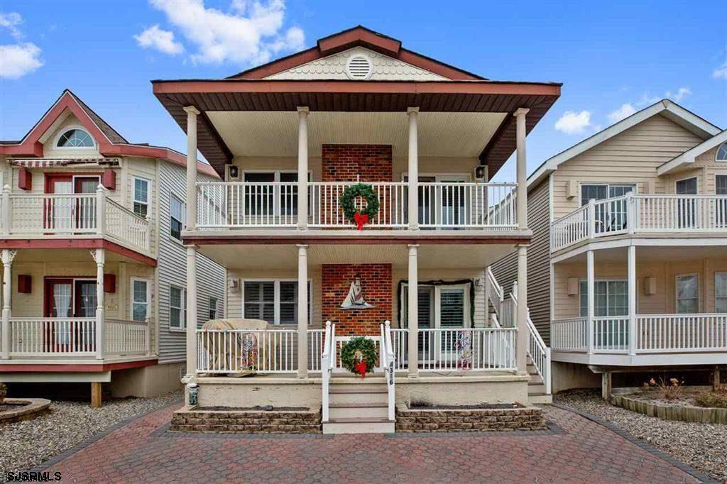 4316 Asbury - Photo 1