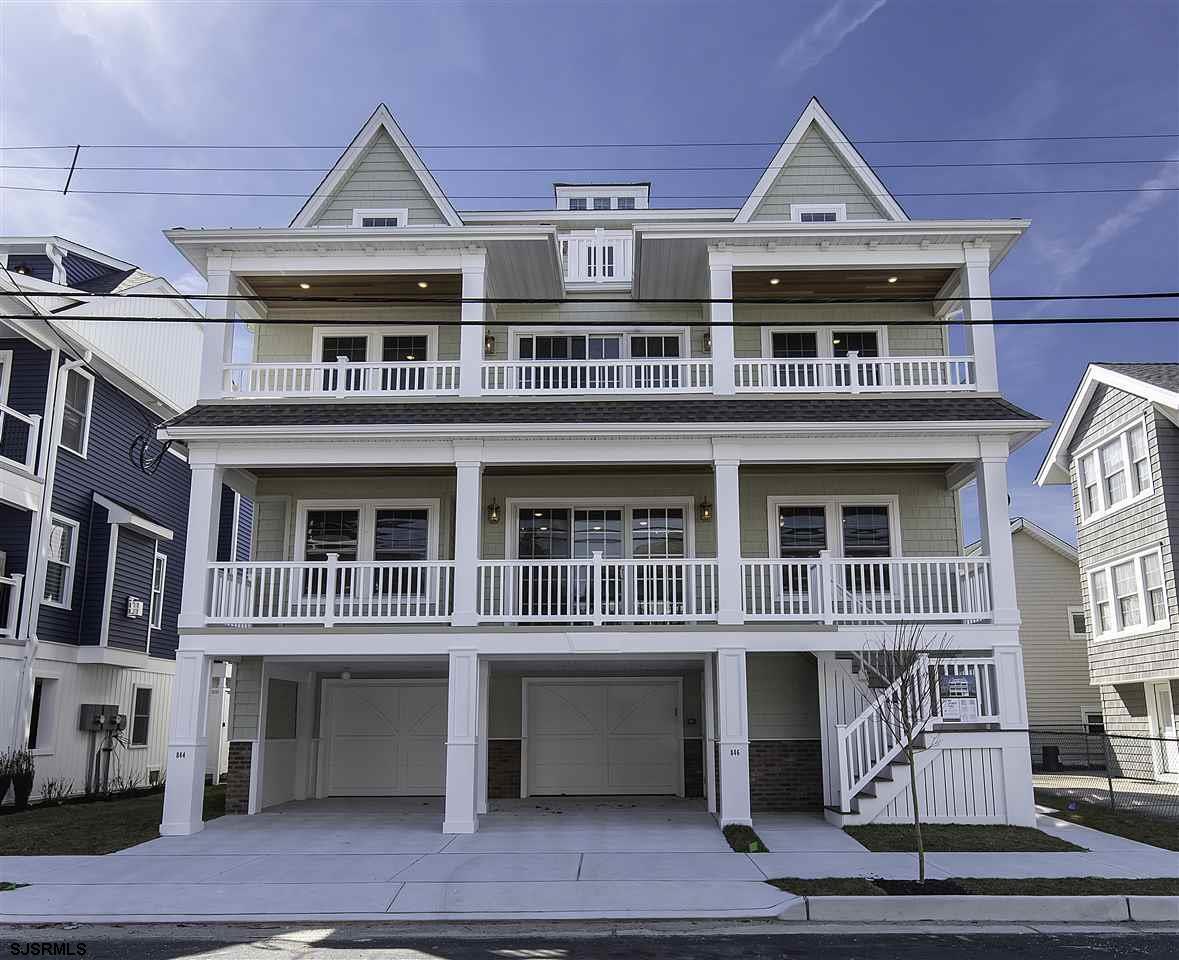 844 Delancey - Photo 1