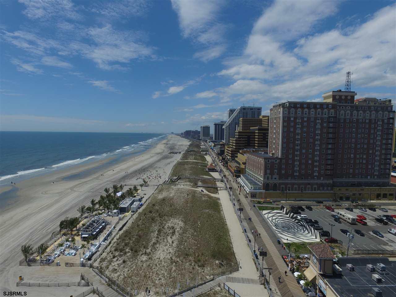 2721 Boardwalk - Photo 1