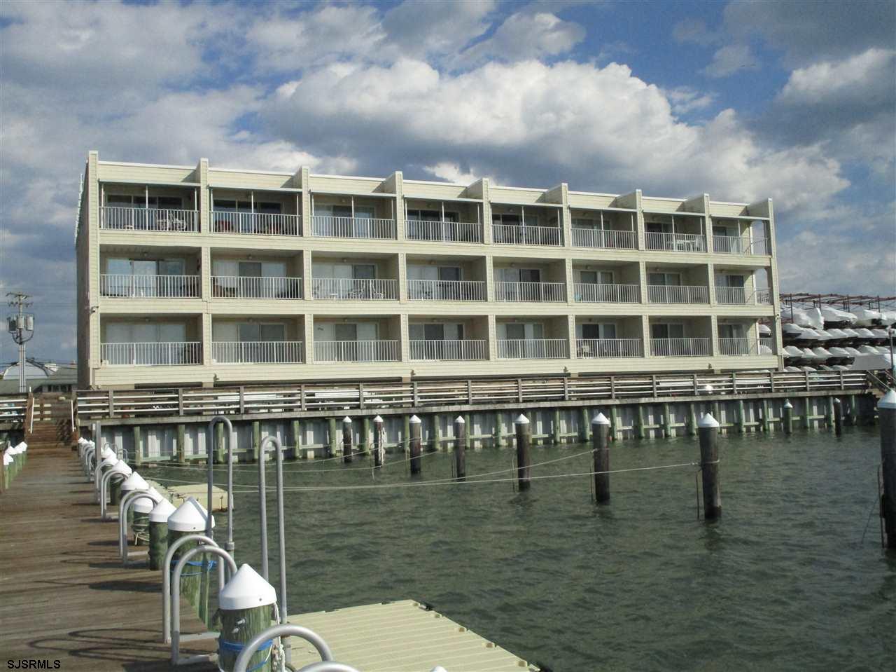3007 Bayshore Ave - Photo 1