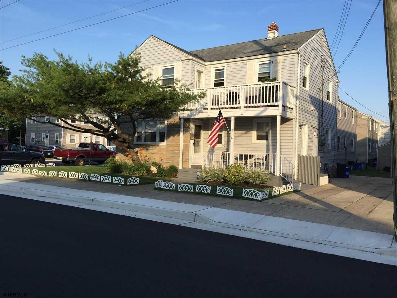 214 Harding - Photo 1