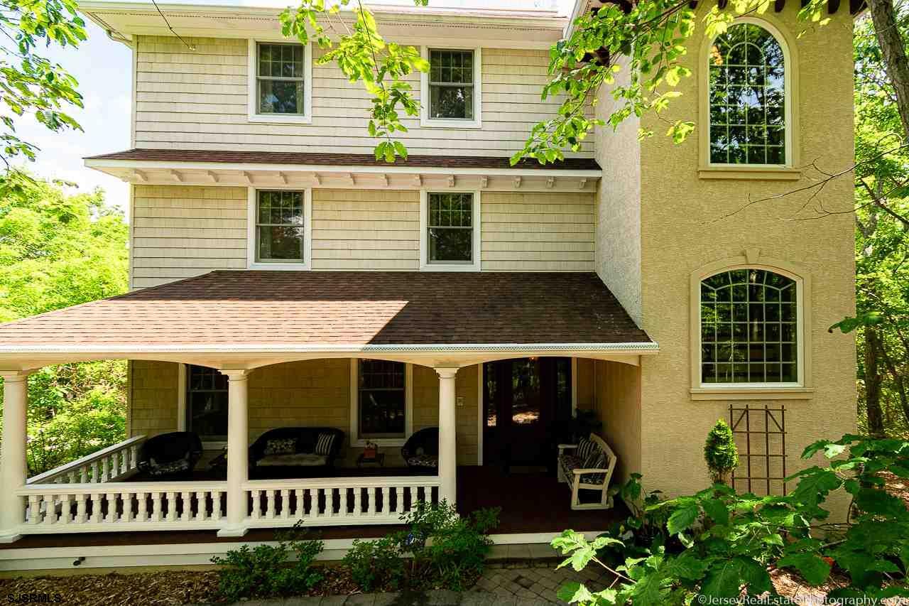 201 Lakeview - Photo 1