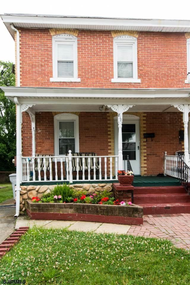 818 Cherry - Photo 1