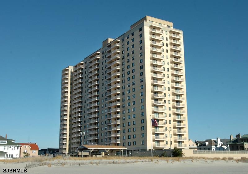 5000 Boardwalk - Photo 1