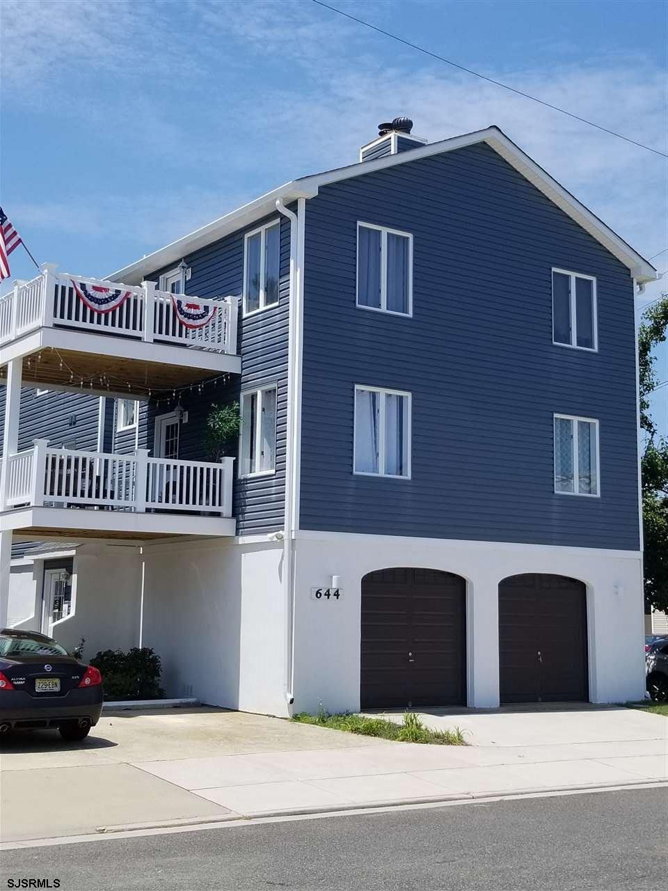 644 Pine Ave - Photo 1