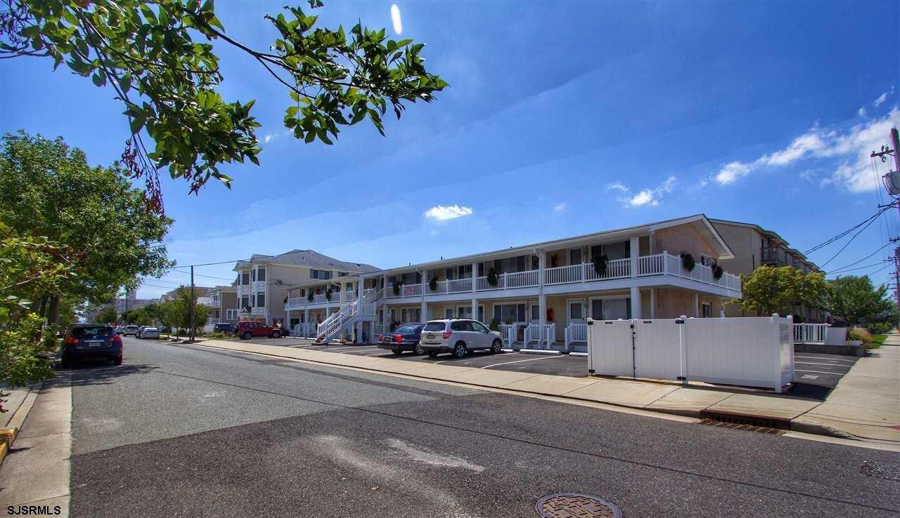 130 Adams - Photo 1