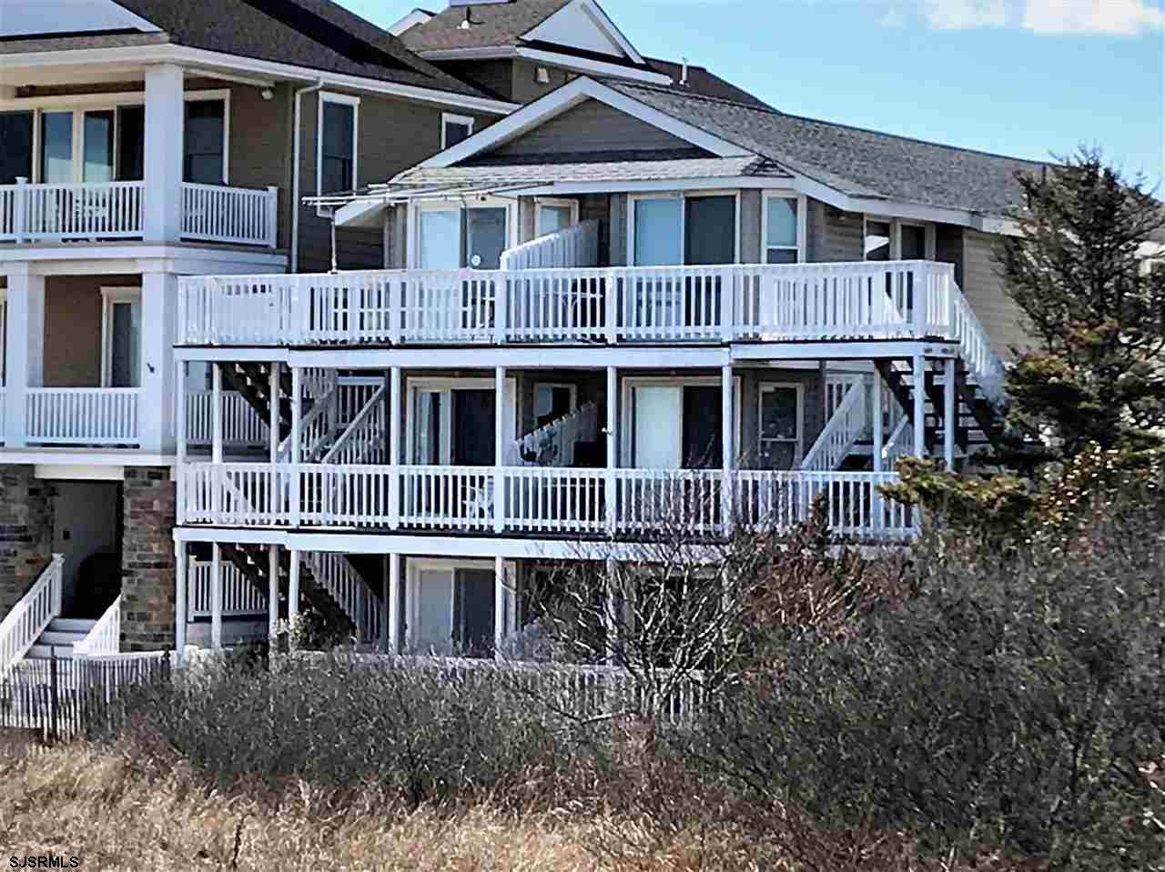 3108 Wesley - Photo 1