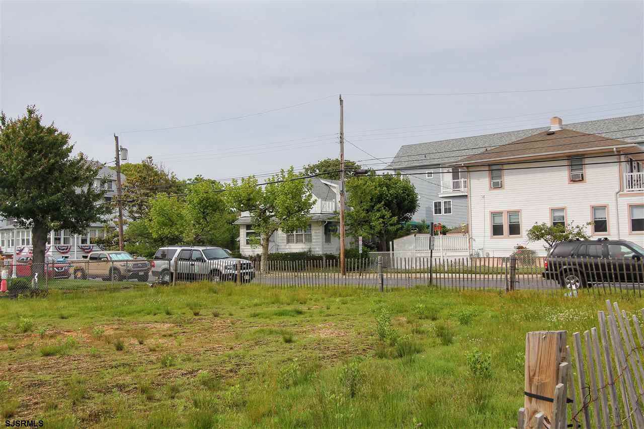 100 Coolidge - Photo 1