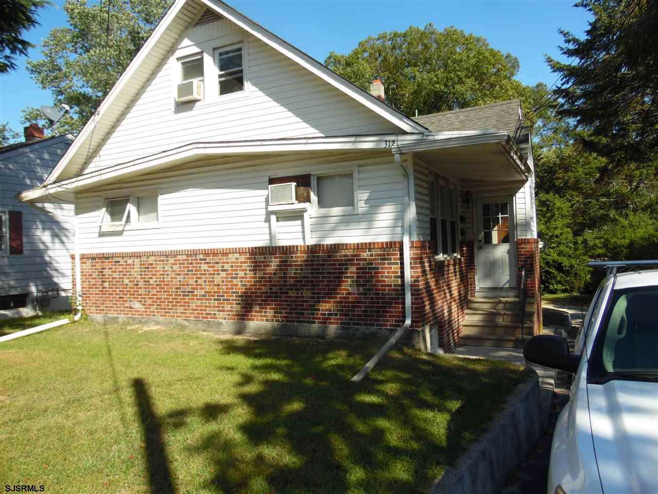 312 Pitney - Photo 1