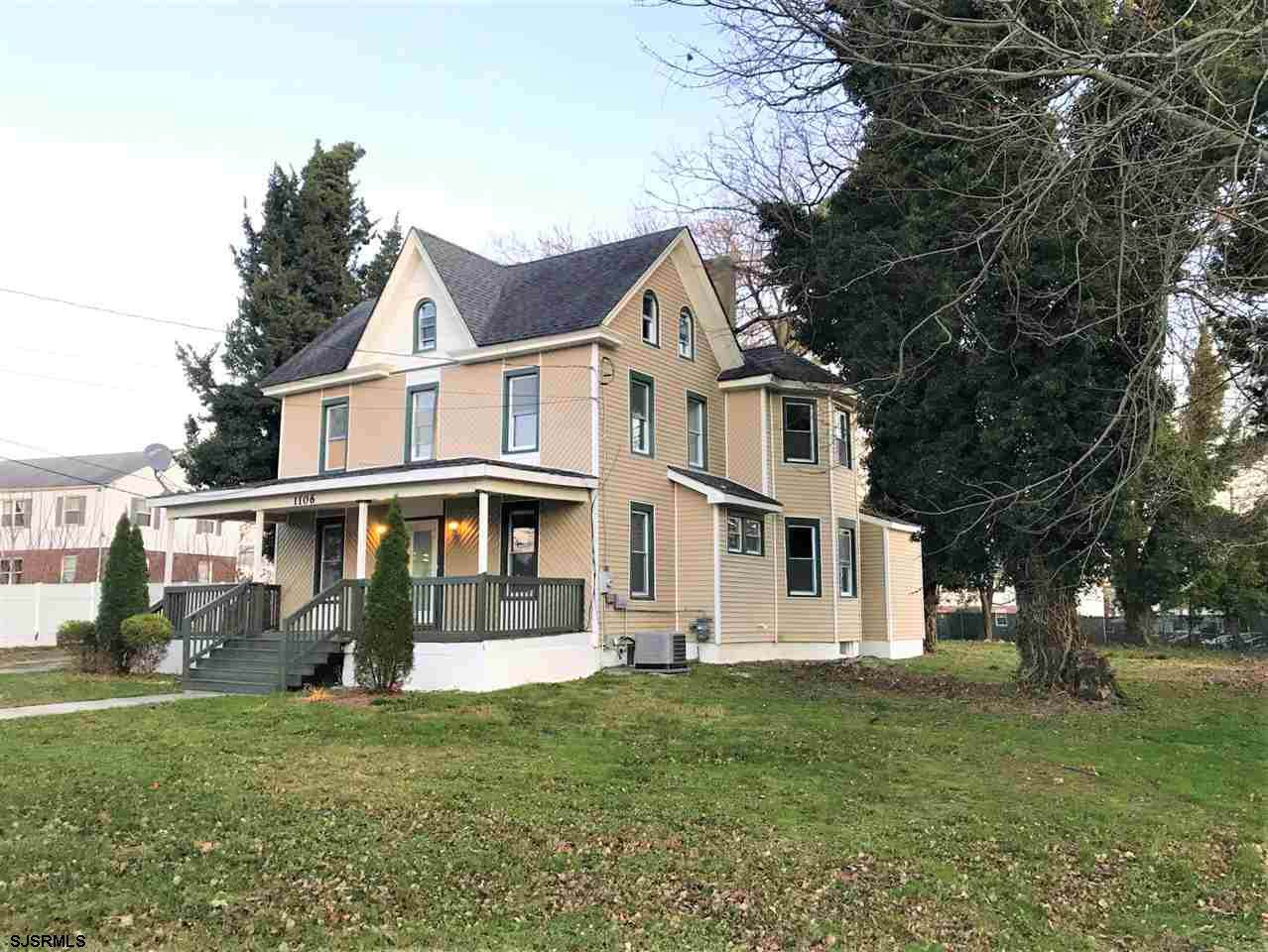 1106 Main St - Photo 1
