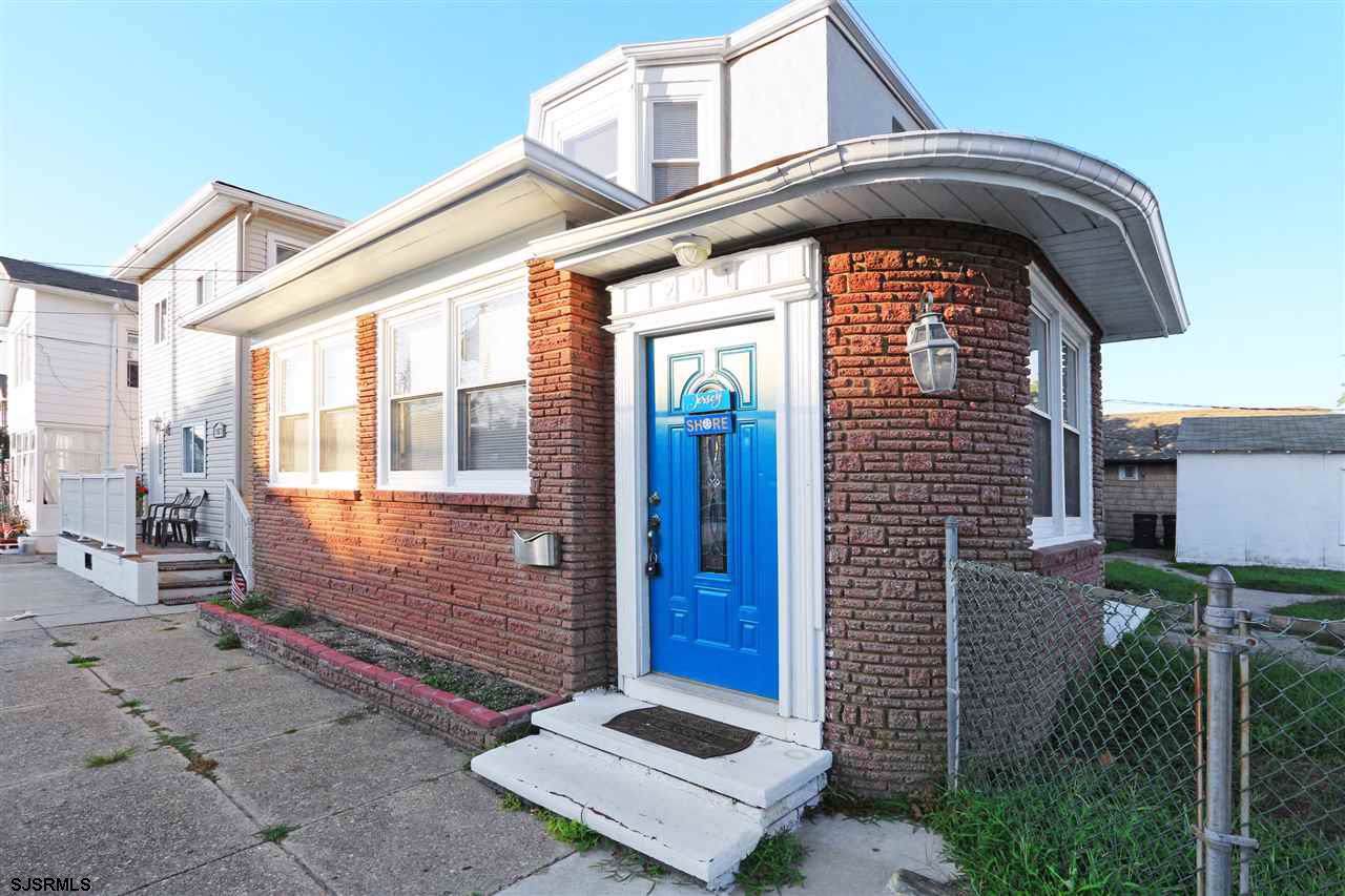 201 Dudley - Photo 1