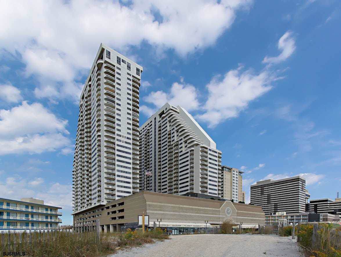 3101 Boardwalk #701-1 - Photo 1