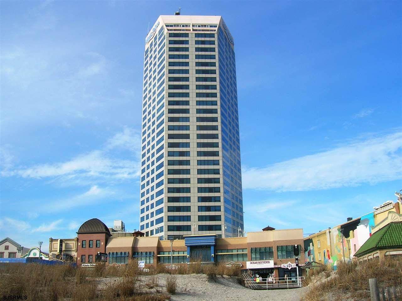 1515 Boardwalk - Photo 1