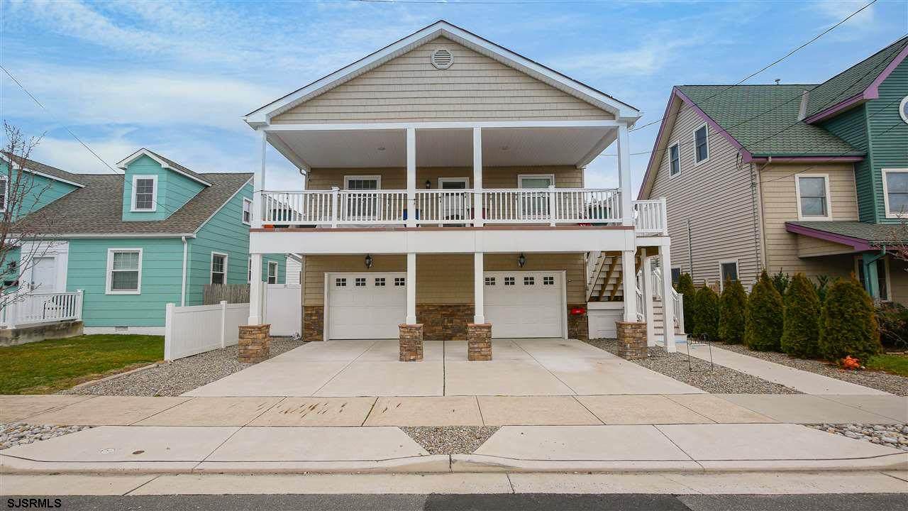 325 Oxford - Photo 1