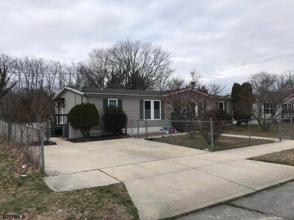 1215 Broad St - Photo 1