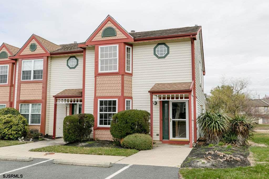 625 Regency - Photo 1