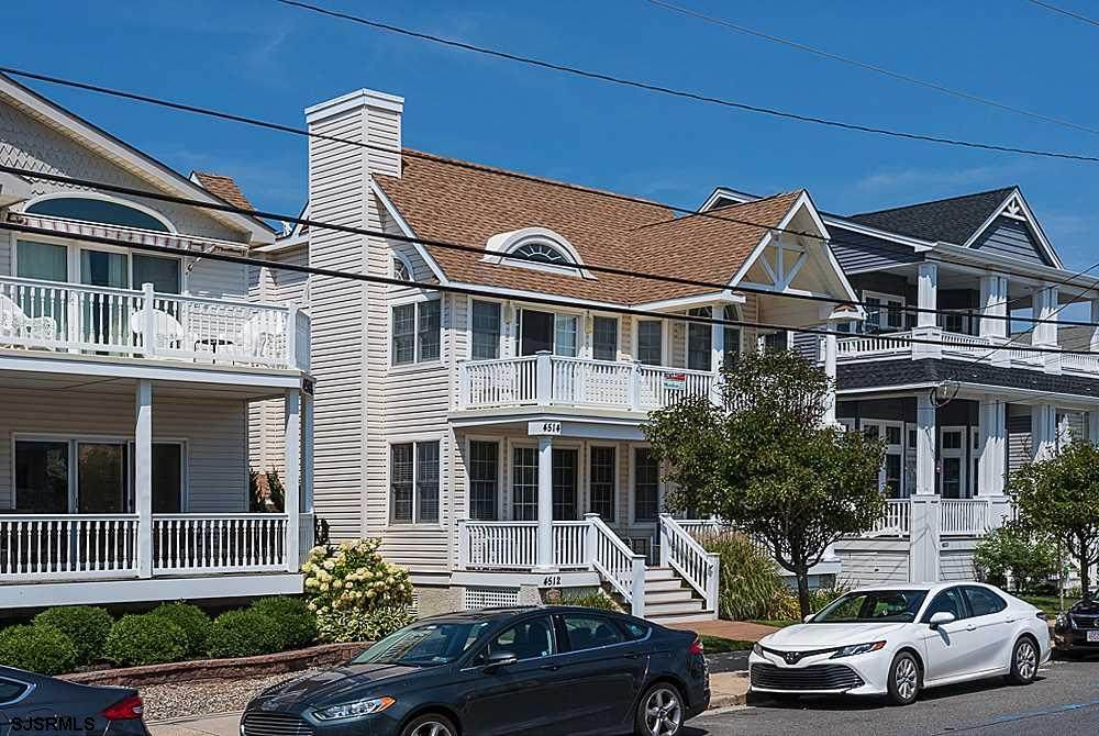 4512 Central - Photo 1