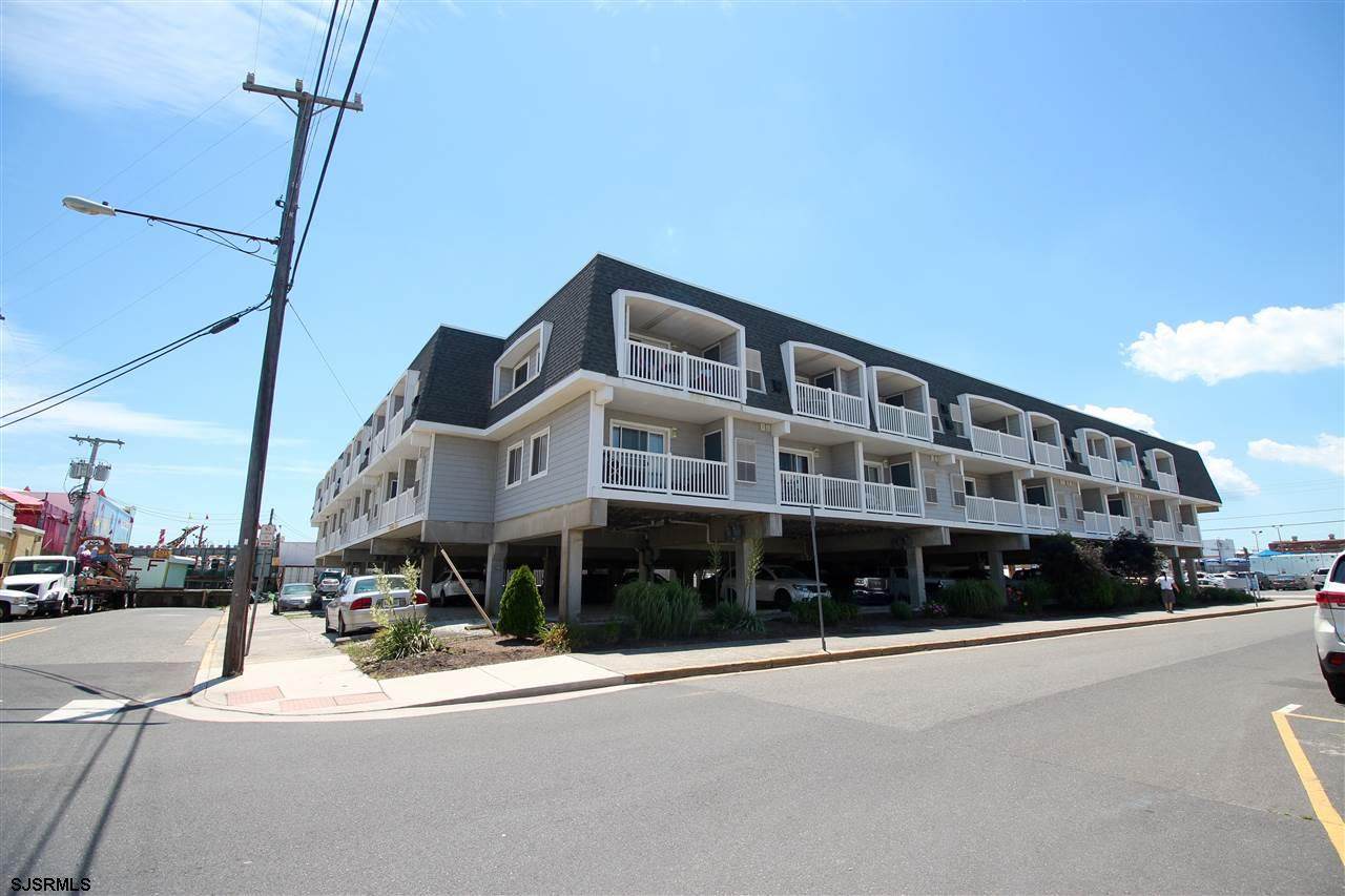 871 7th - Photo 1