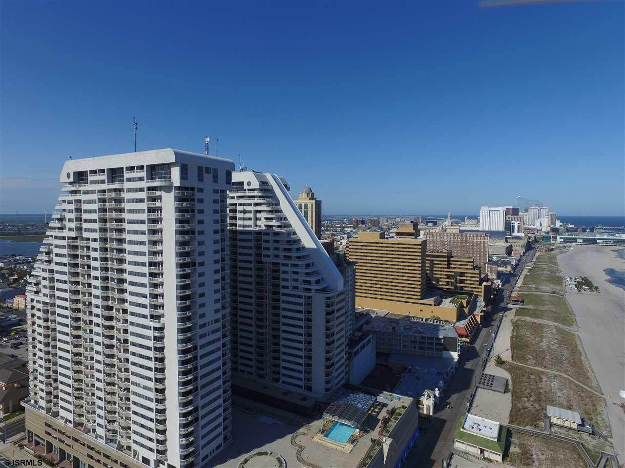 3101 Boardwalk - Photo 1