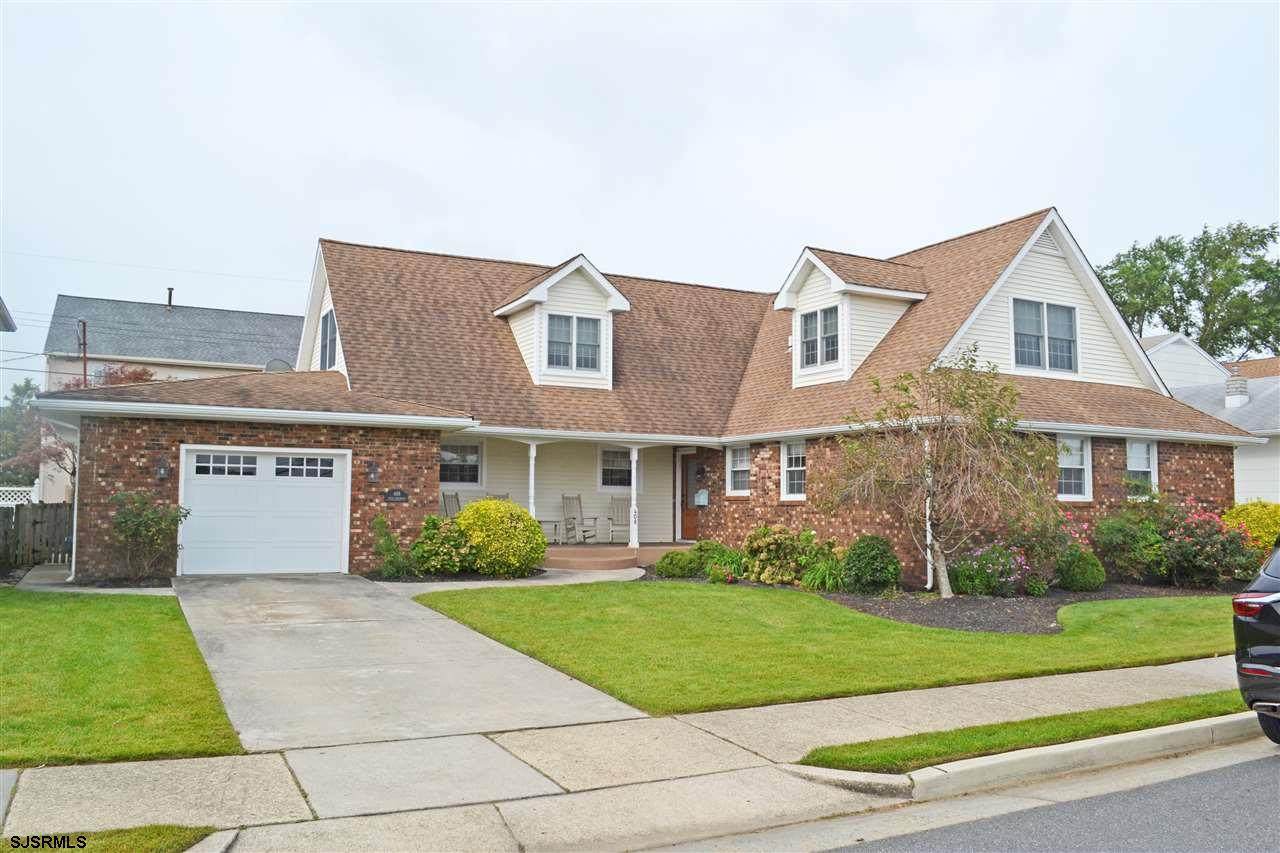 408 Huntington - Photo 1