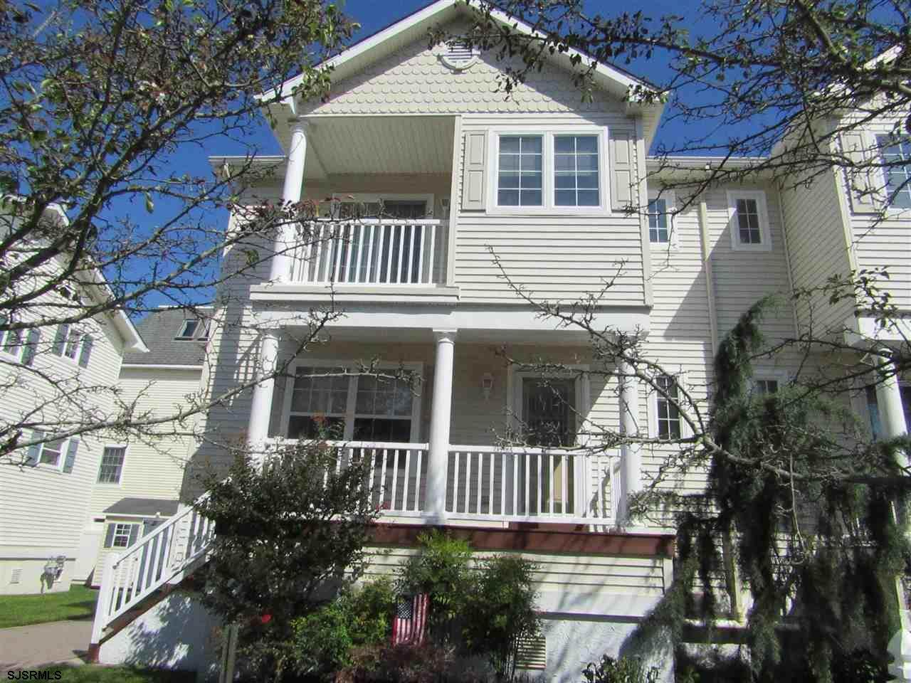 201 Jefferson - Photo 1