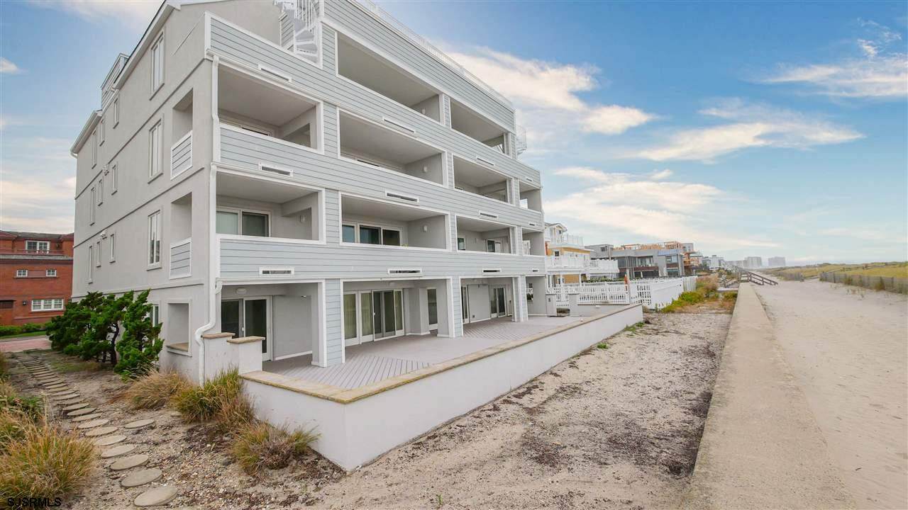 1703 Beach Ter - Photo 1