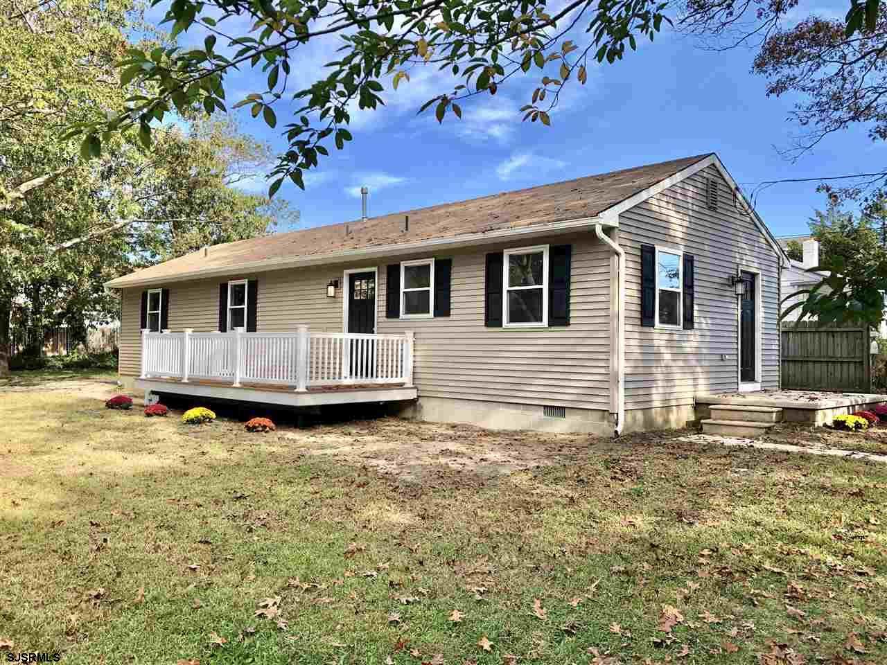 821 Pennsylvania Ave - Photo 1