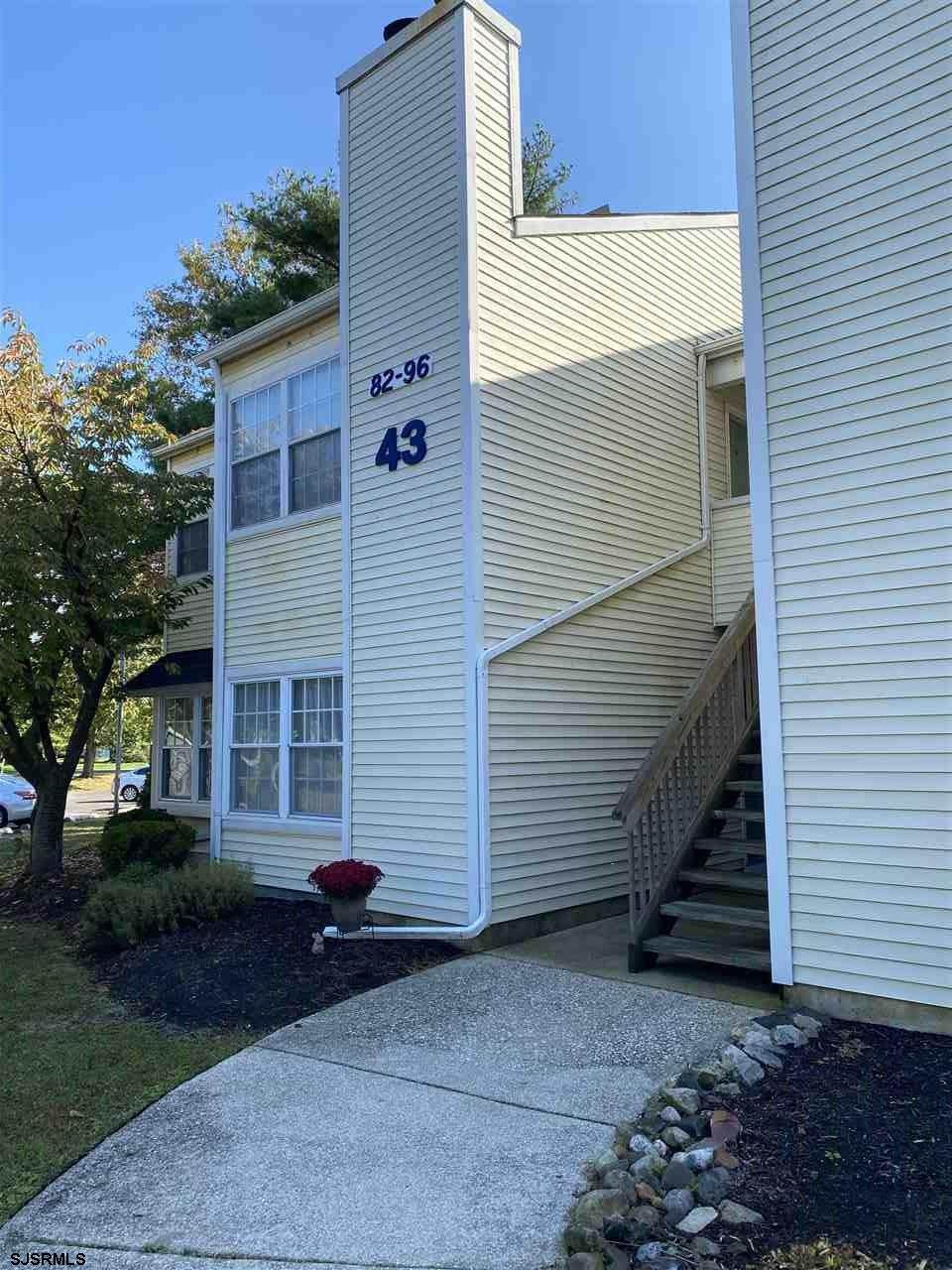 92 Meadowridge Rd. - Photo 1
