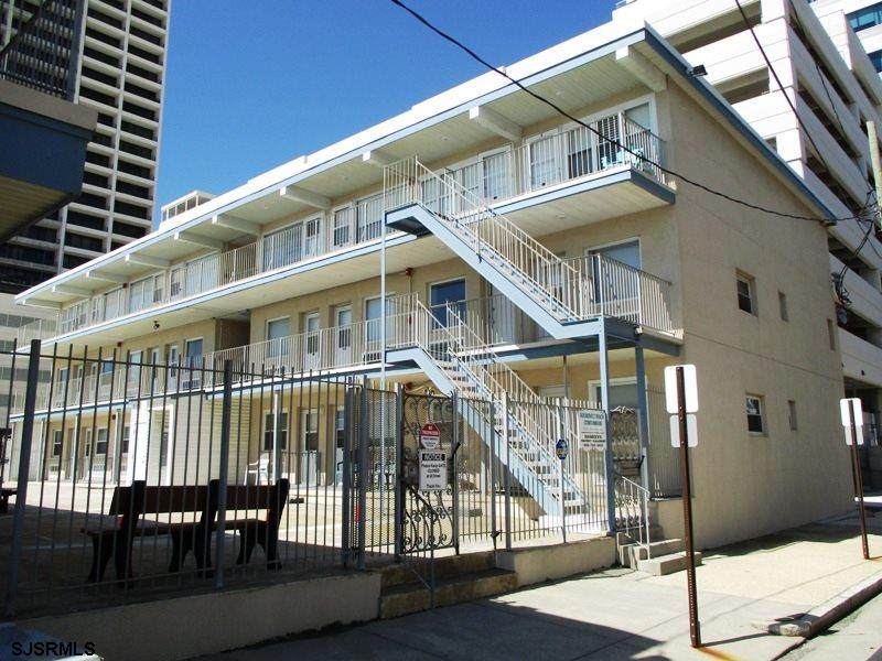 3801 Boardwalk - Photo 1